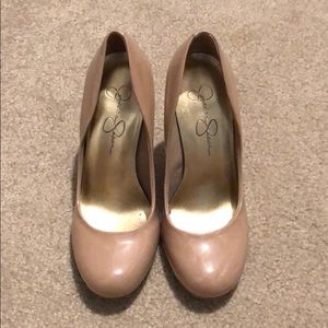 Nude Jessica Simpson heels